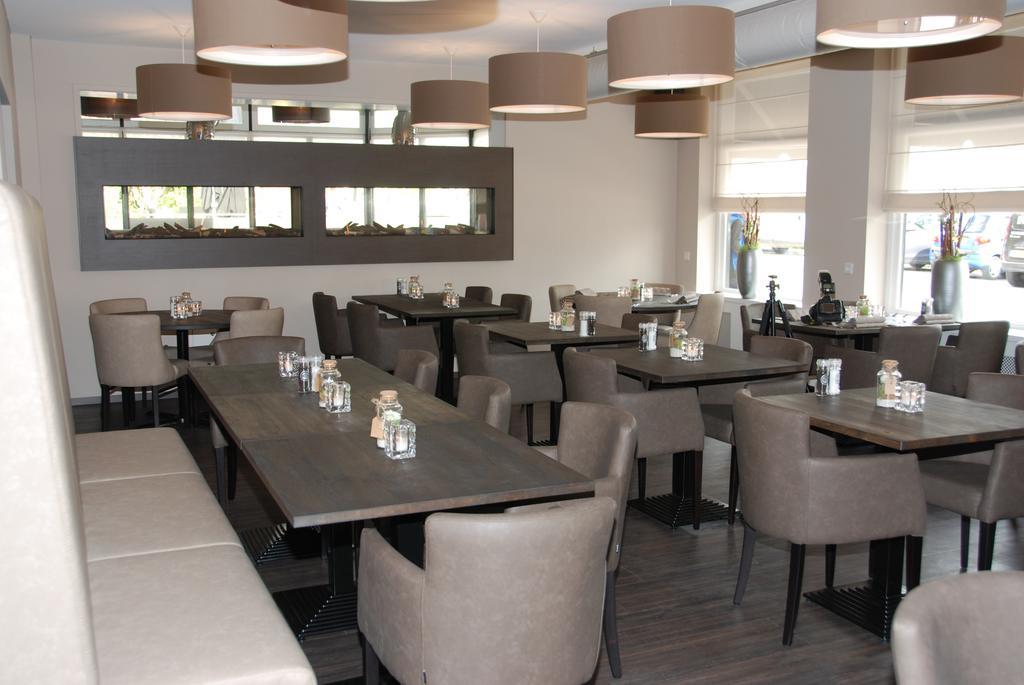 Hotel-Restaurant Thuis! Dinteloord 외부 사진