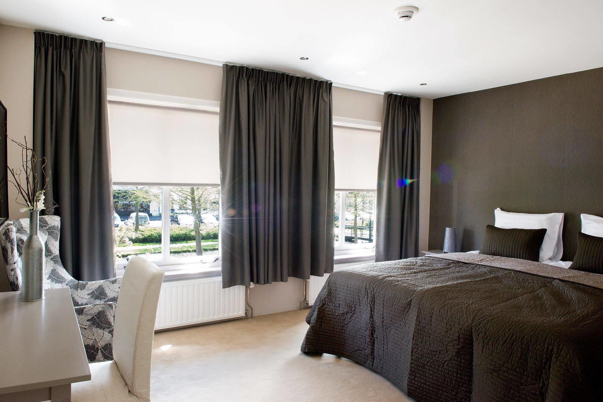 Hotel-Restaurant Thuis! Dinteloord 외부 사진