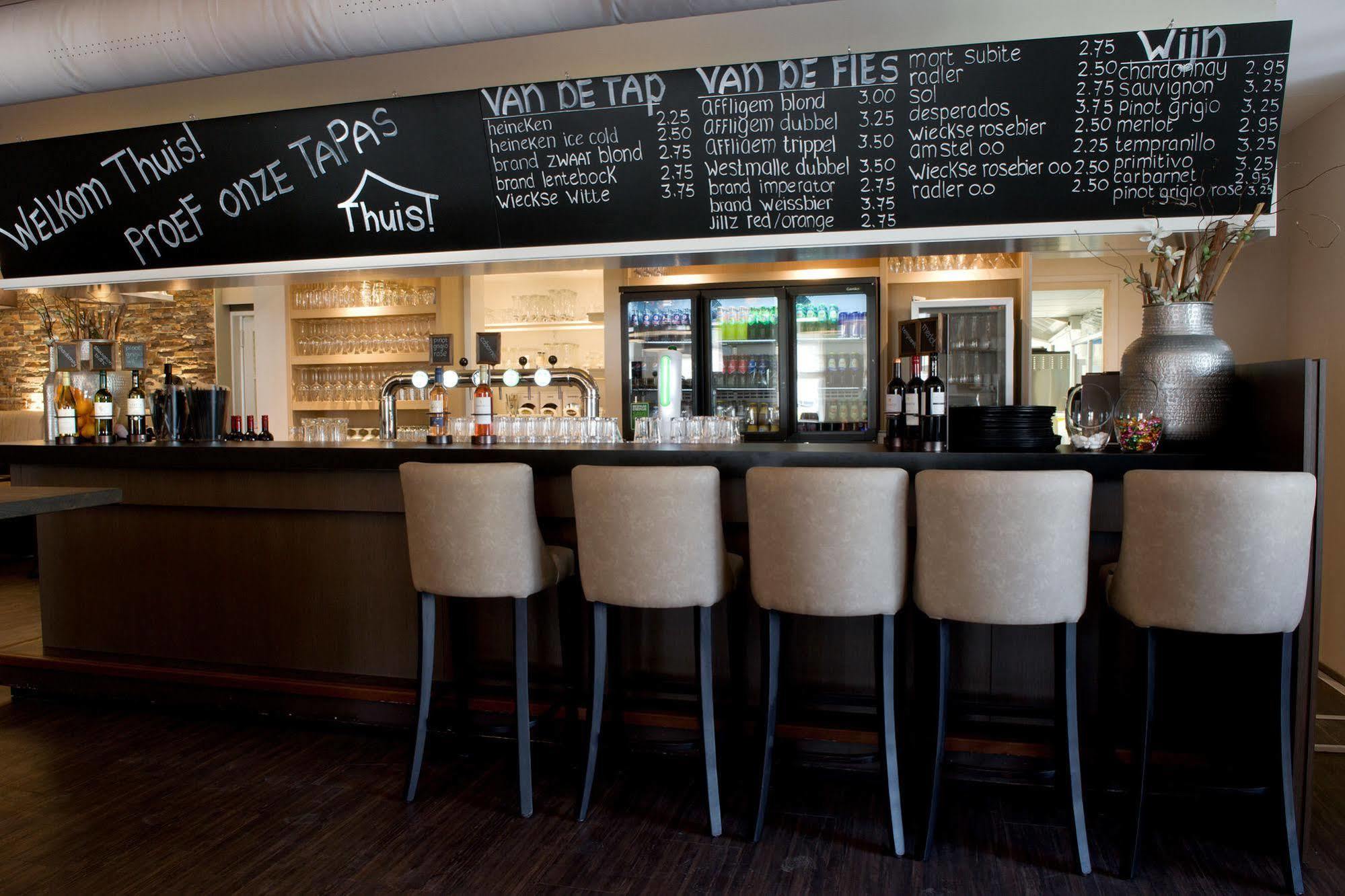 Hotel-Restaurant Thuis! Dinteloord 외부 사진